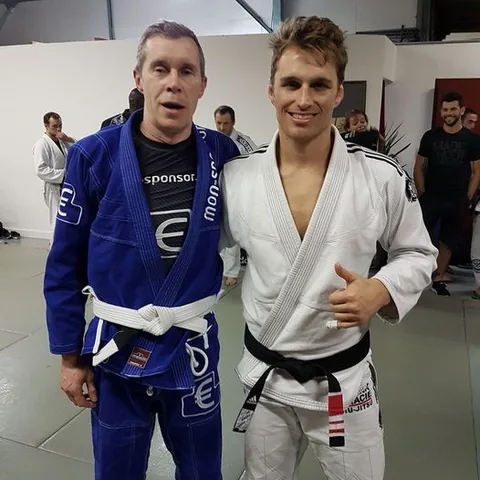 Stage Clark Gracie